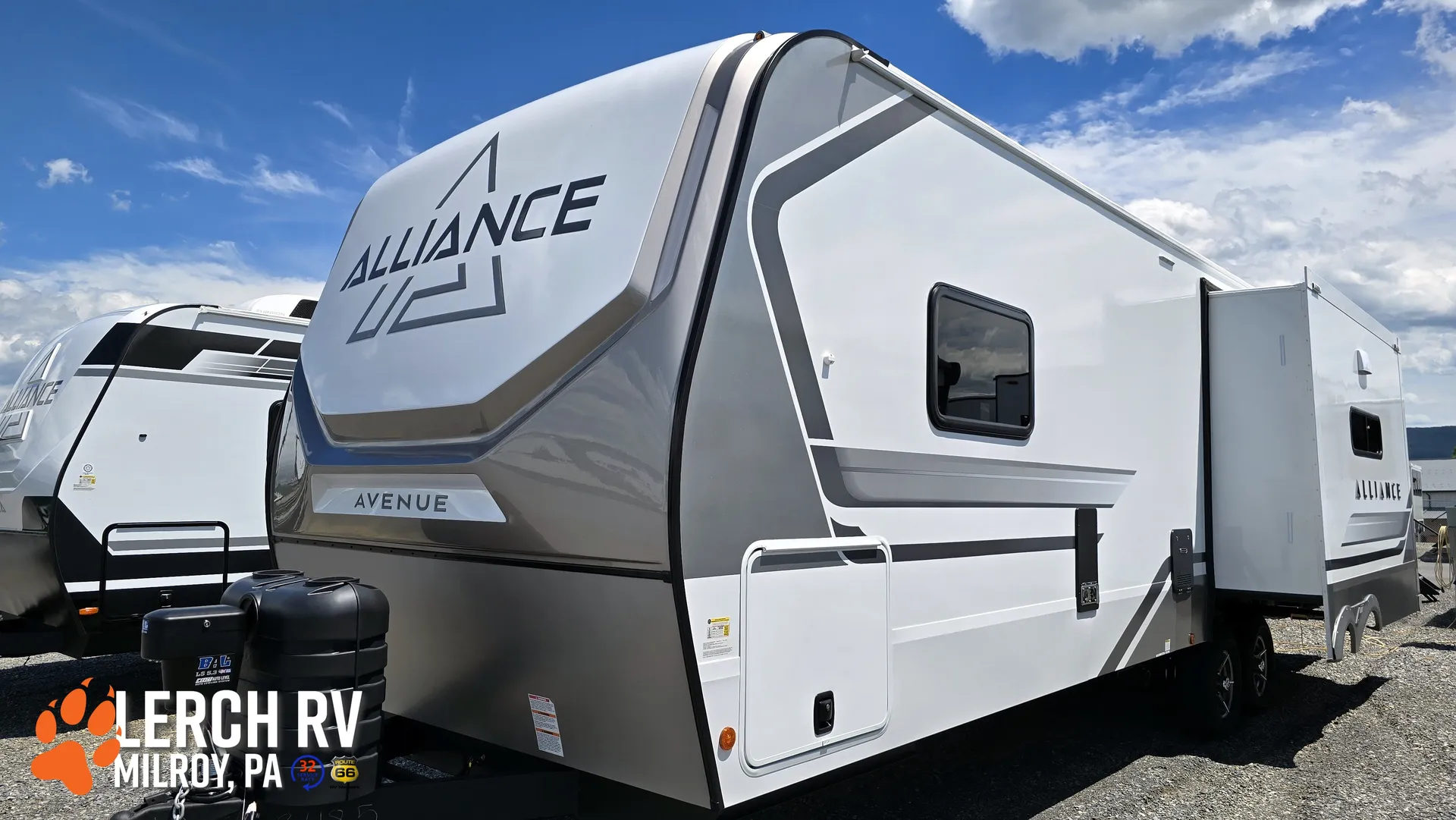 2027 Alliance RV Avenue 298RL - Photo 3