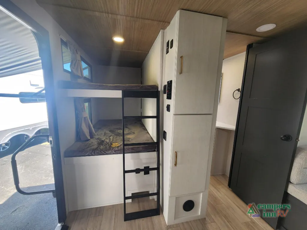 2026 Forest River Vibe Extreme Lite 2600BH, Photos photo 12
