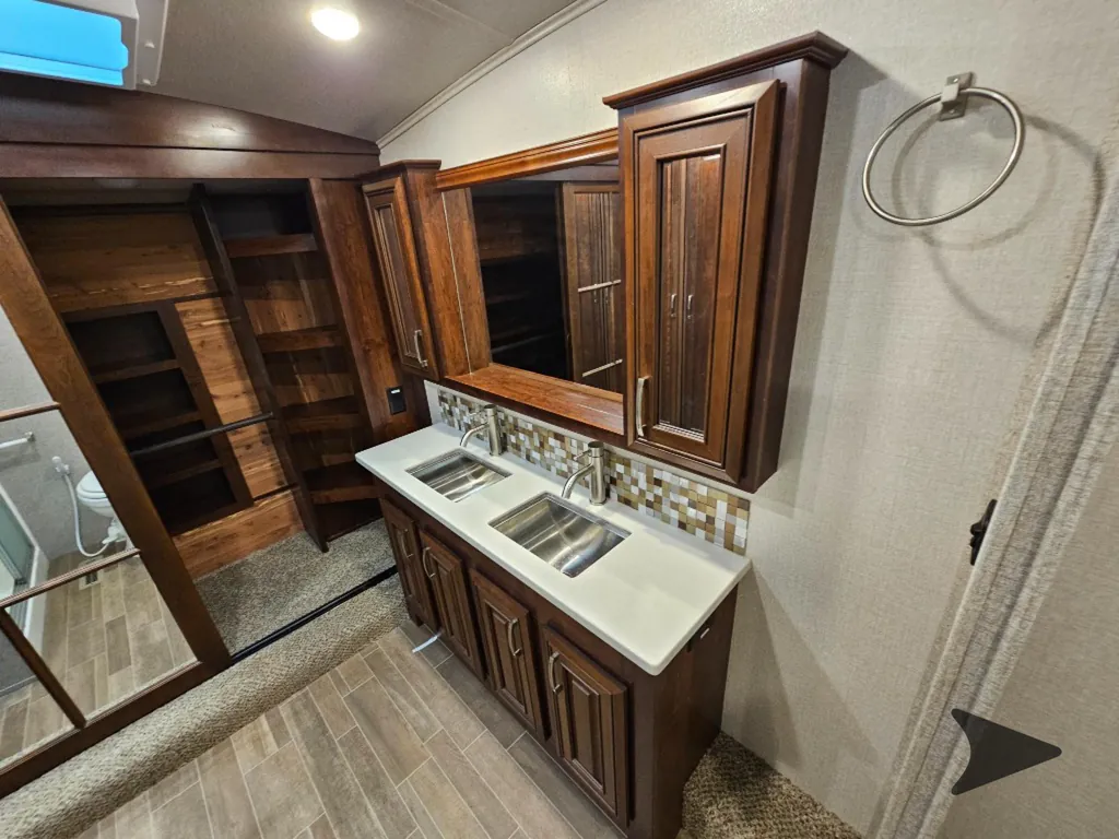 2020 Jayco Pinnacle 36FBTS, Photos photo 54