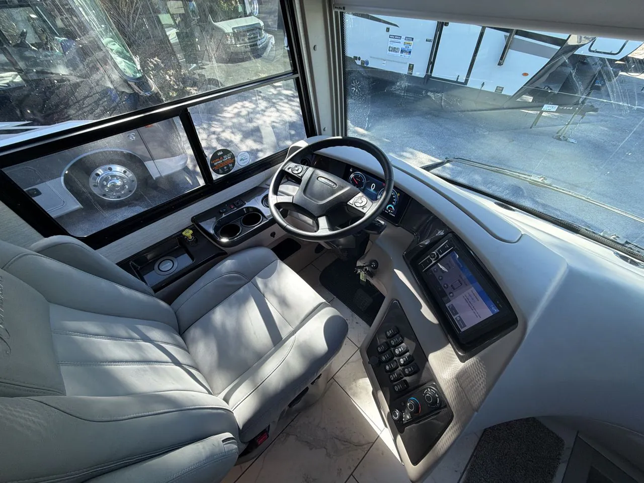 2026 Forest River Berkshire XL 37B - Photo 3