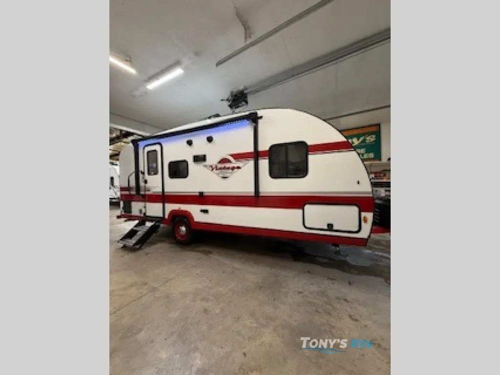 2026 Gulf Stream RV Vintage Cruiser 19CSK - Photo 2
