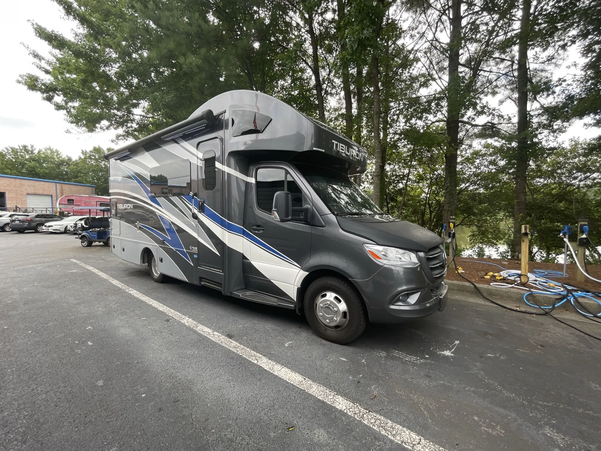 2023 Thor Motor Coach Tiburon 24FB
