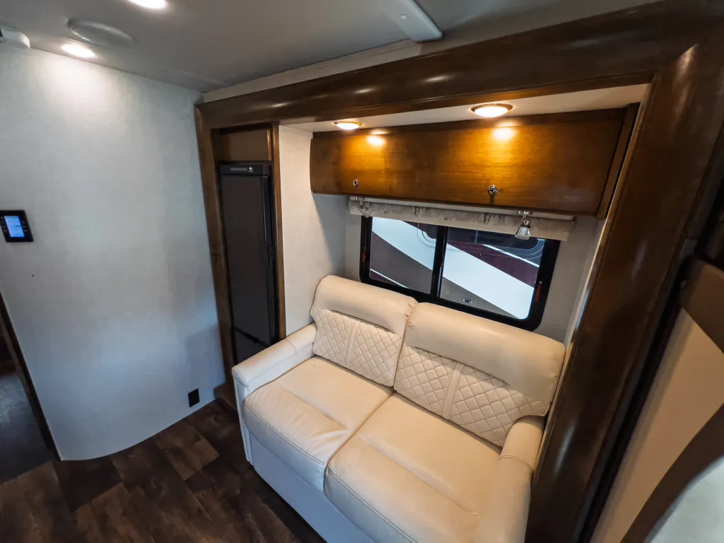 2019 Tiffin Wayfarer 24 TW, Photos photo 6