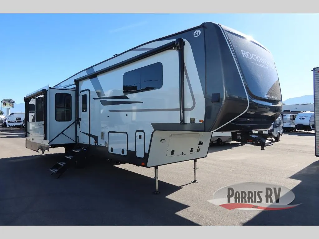 2027 Forest River Rockwood Signature 361RL - Photo 2