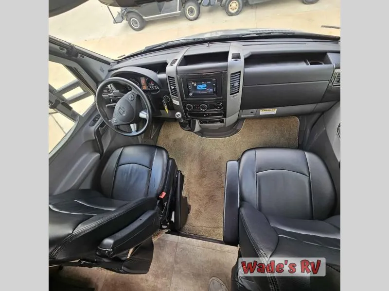 2016 Winnebago Navion 24G - Photo 2