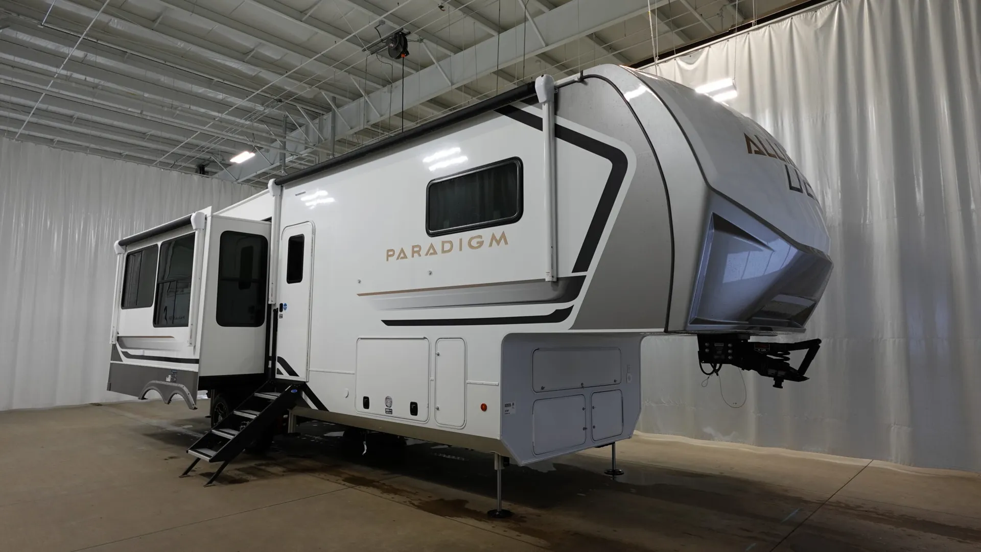 2026 Alliance RV Paradigm 310RL - Photo 2