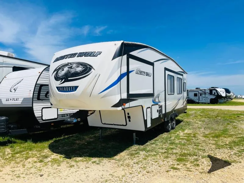 2020 Forest River RV Cherokee Alpha Wolf 265DBH8 - Main photo