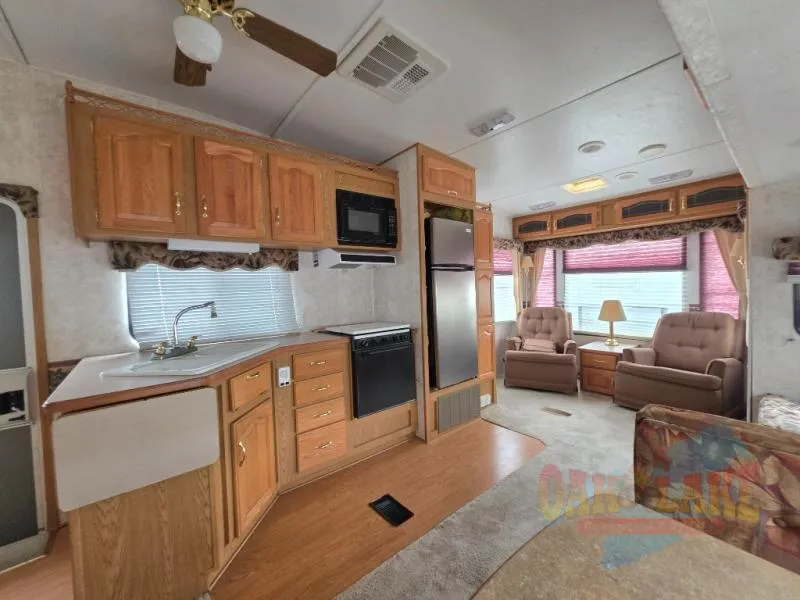 2000 Keystone RV Montana Used    3255 RL - Photo 3