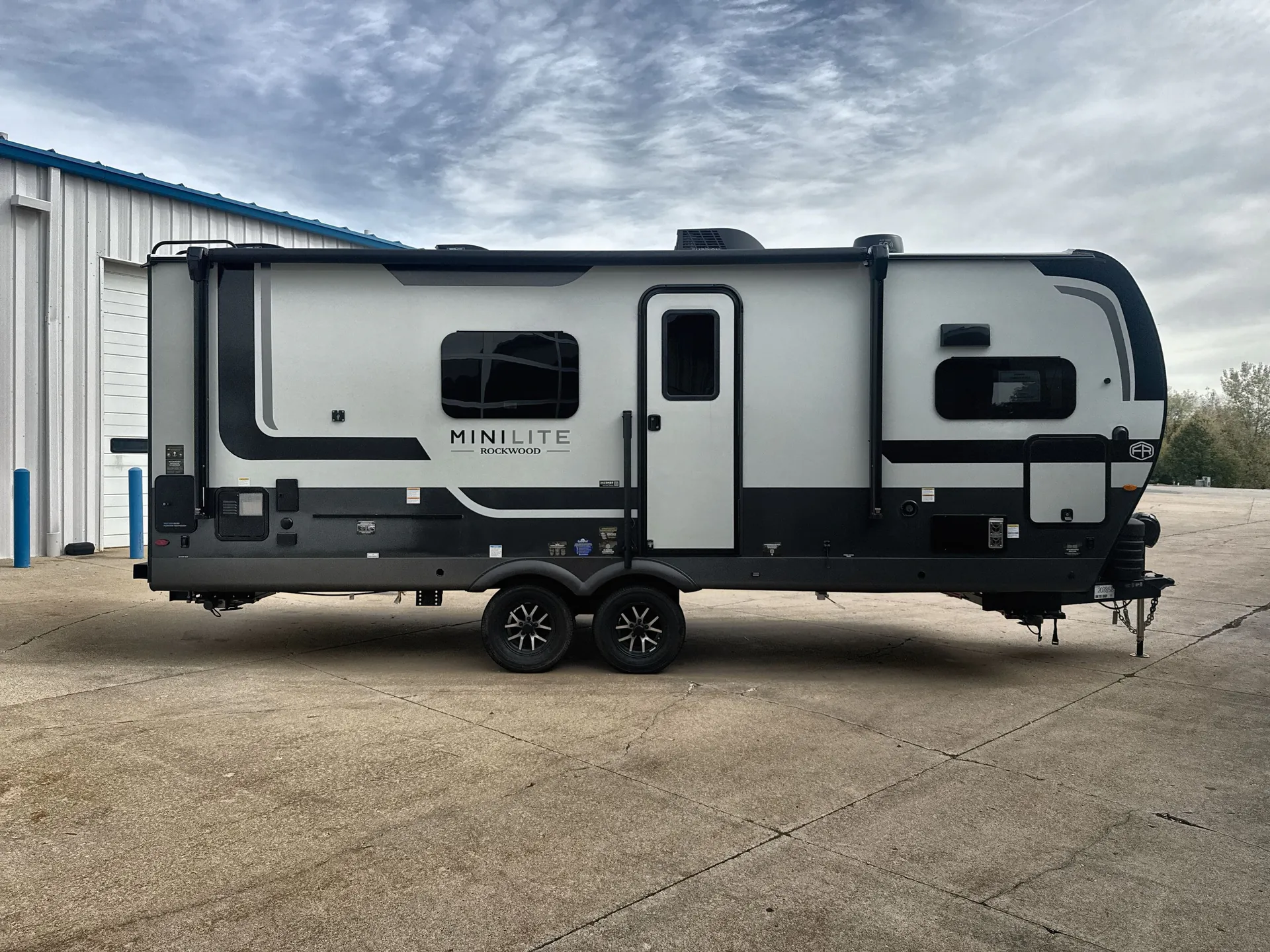 2027 Forest River Rockwood Mini Lite 2523MBR — campside