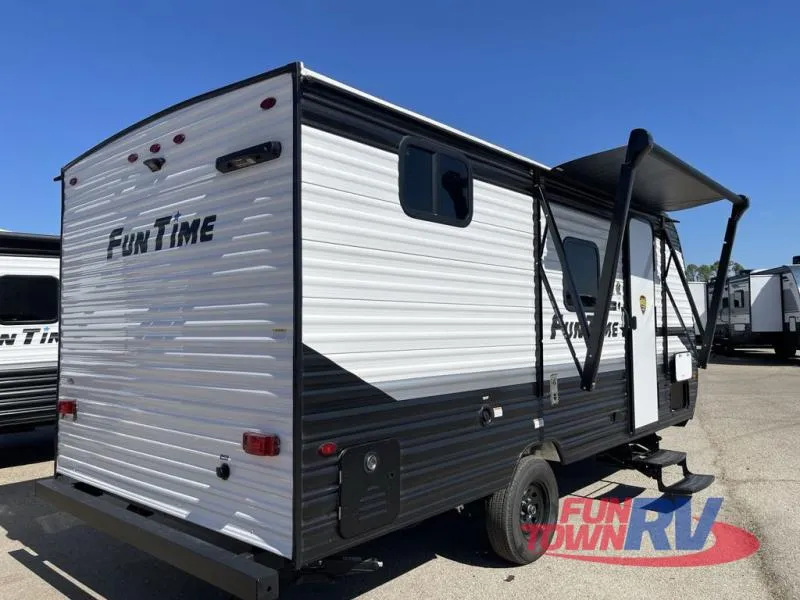 2026 CrossRoads RV Fun Time 185BH - Photo 4