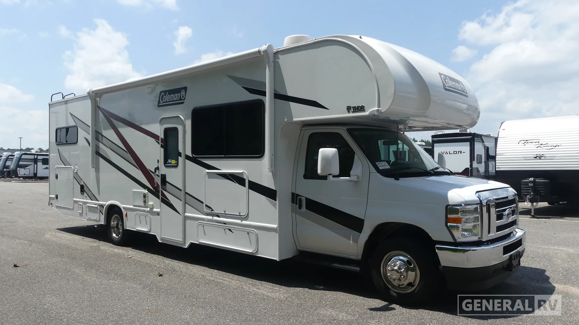 2025 Thor Motor Coach Coleman 31CM - Photo 2