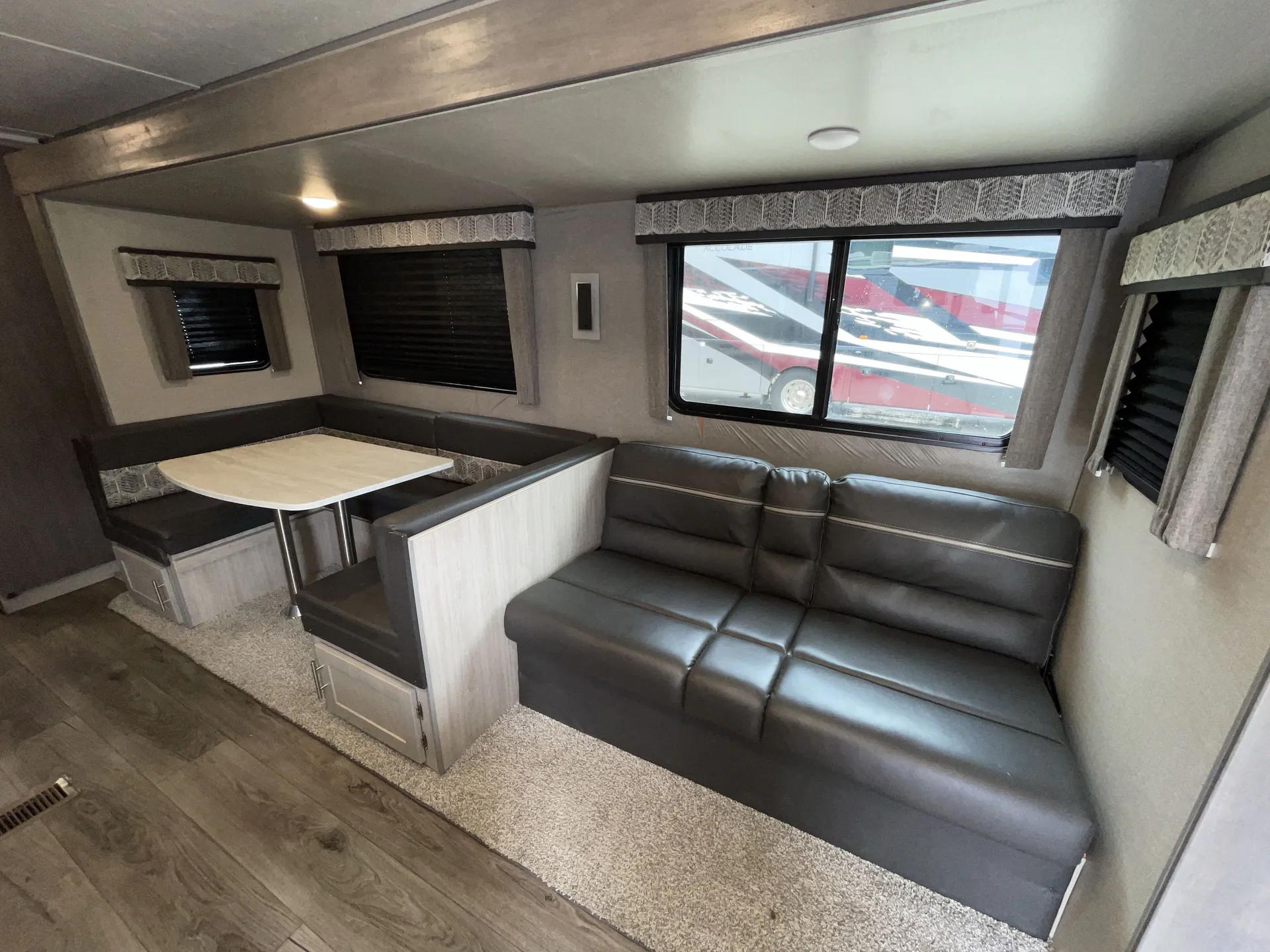 2022 Coachmen Catalina 293QBCK — living area main