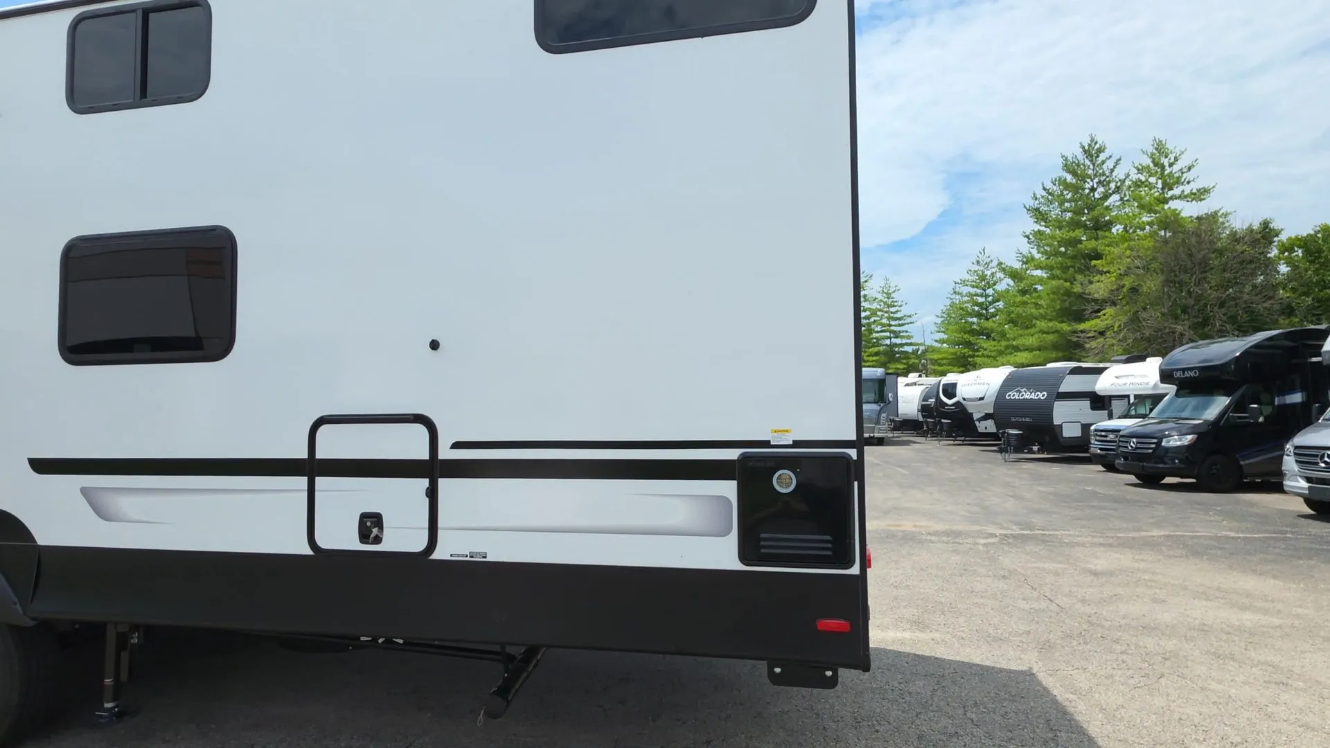 2027 Coachmen Chaparral 375BAF - Photo 3