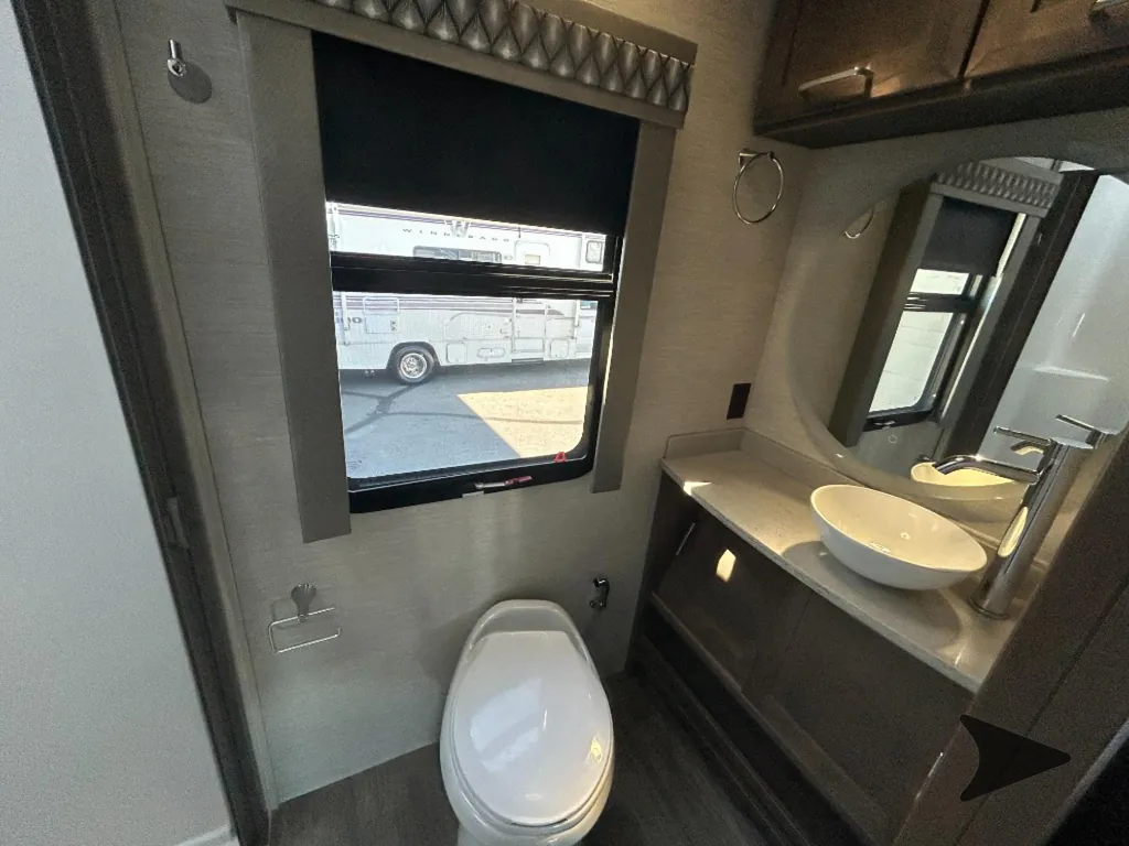 2023 Tiffin Wayfarer 25 JW, Photos photo 16