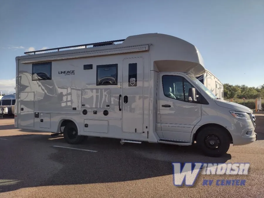 2026 Grand Design Lineage Series M 25TK - Photo 3