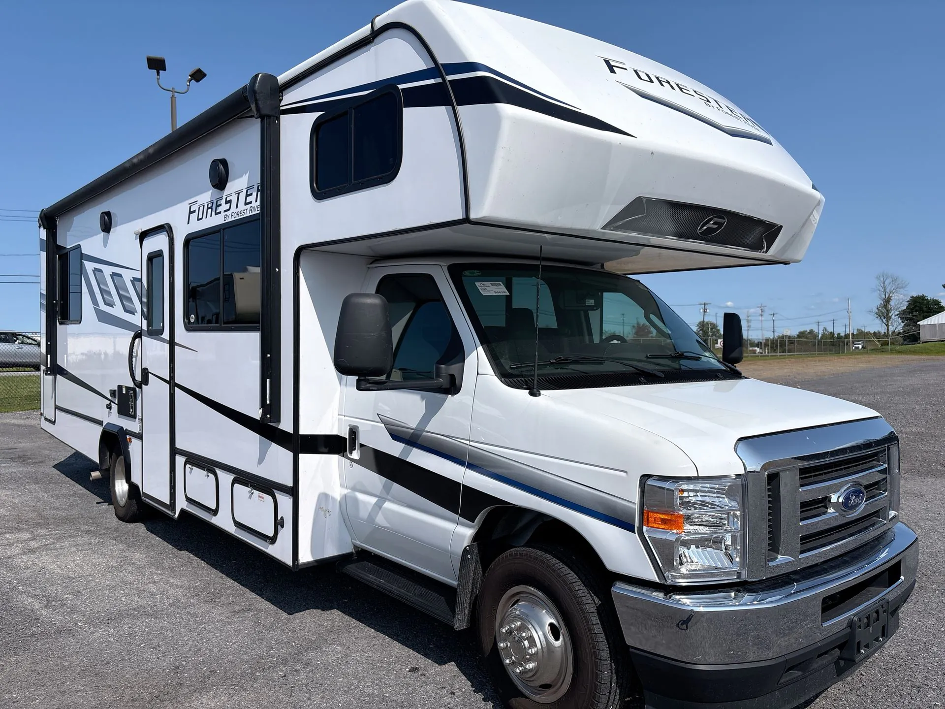 2025 Forest River Forester 2951LE - Photo 2