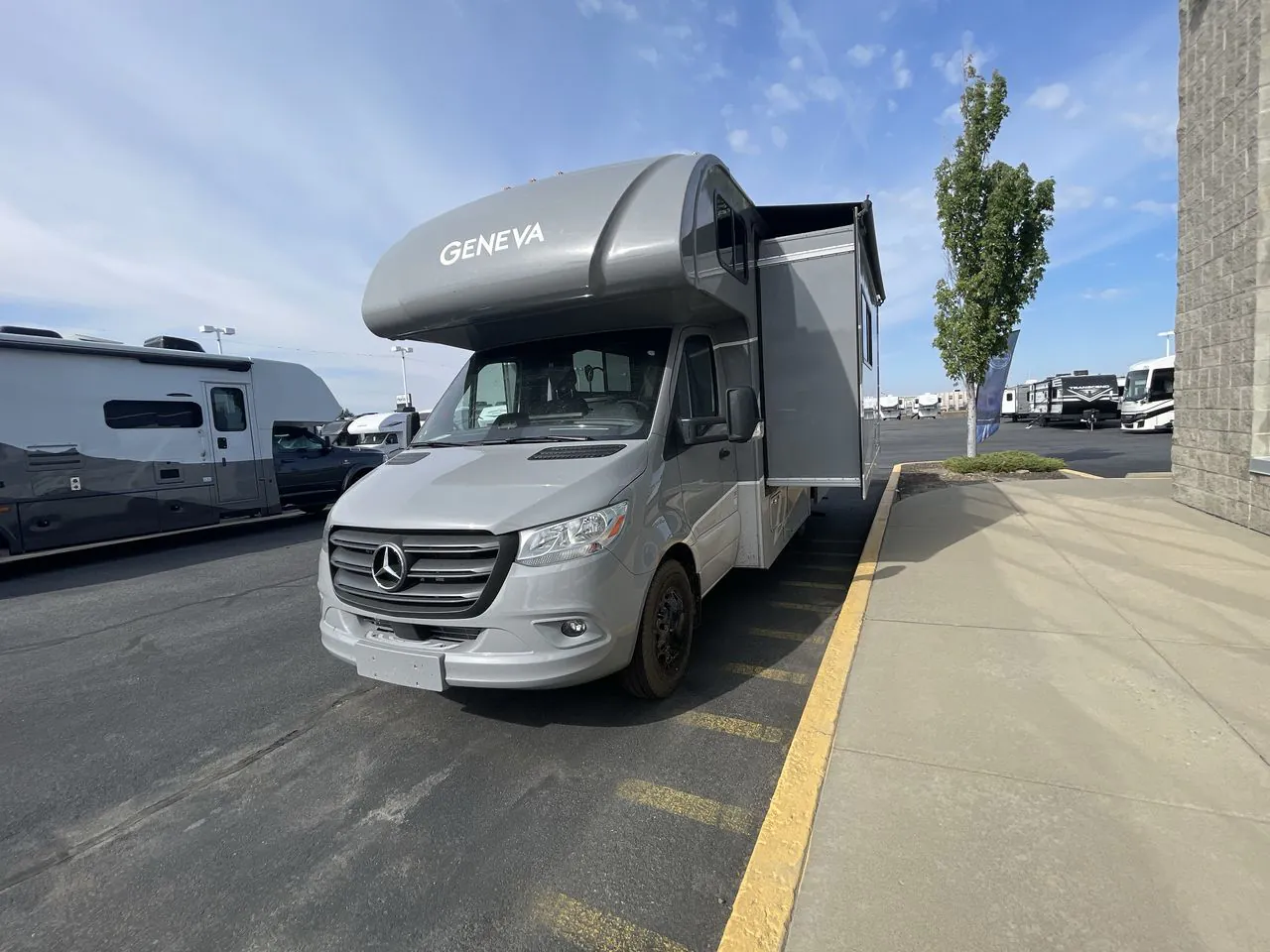 2026 Thor Motor Coach Geneva 24VP - Photo 3