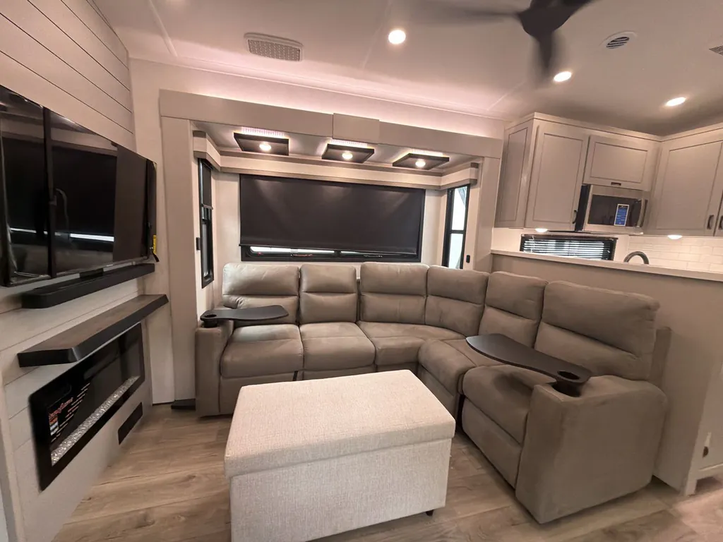 2026 Jayco North Point 395DSDB, Photos photo 16