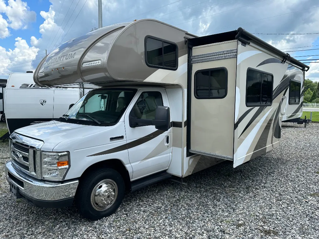 2018 Thor Motor Coach Quantum RC25 - Photo 3