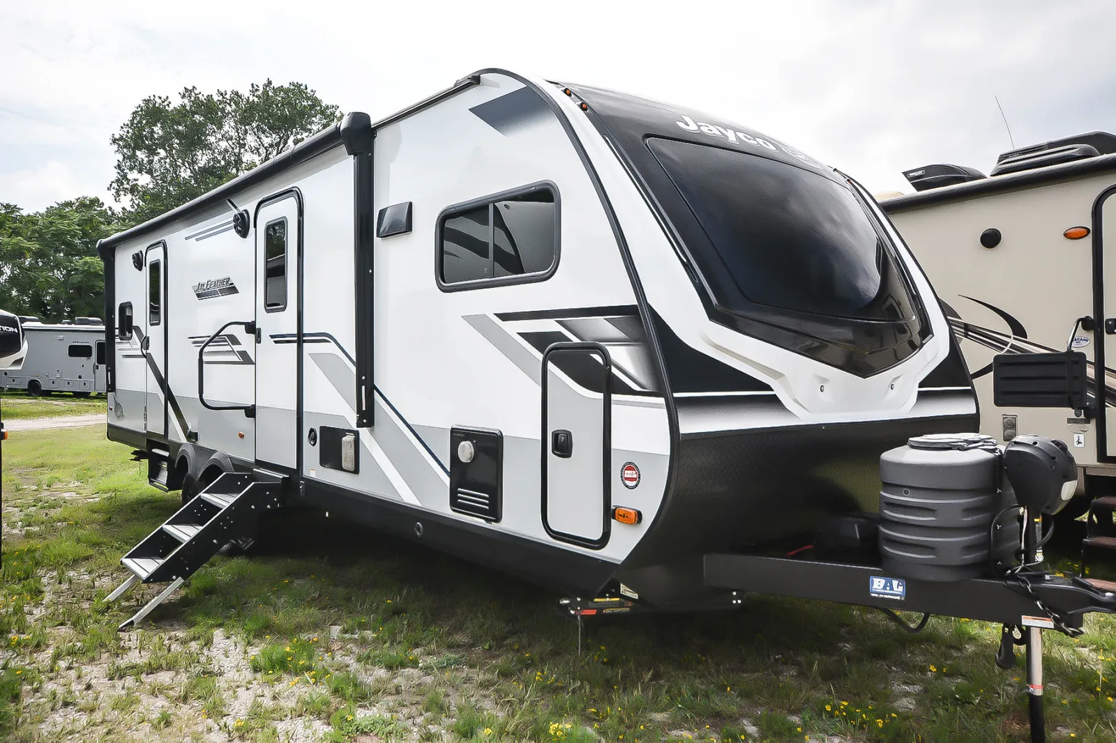 2025 Jayco Jay Feather 26FK - Photo 2