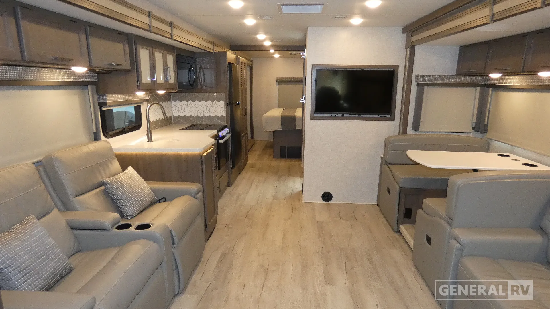 2023 Thor Motor Coach Windsport 34R - Photo 3