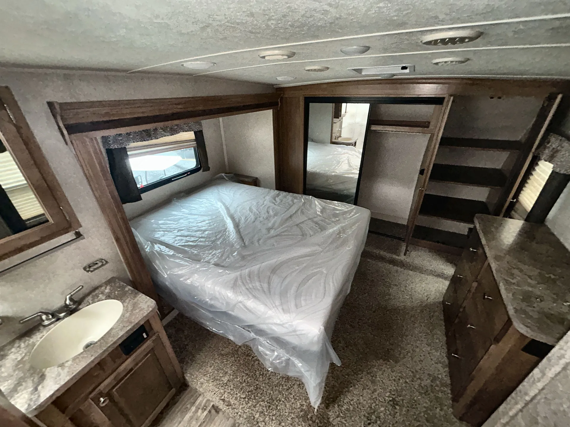 2018 Forest River Flagstaff Super Lite 524RLBS - Photo 3