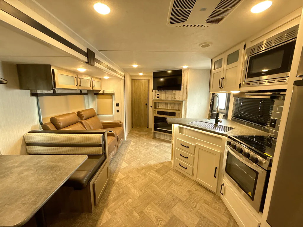 2021 Forest River Puma 32BHQS, Photos photo 13