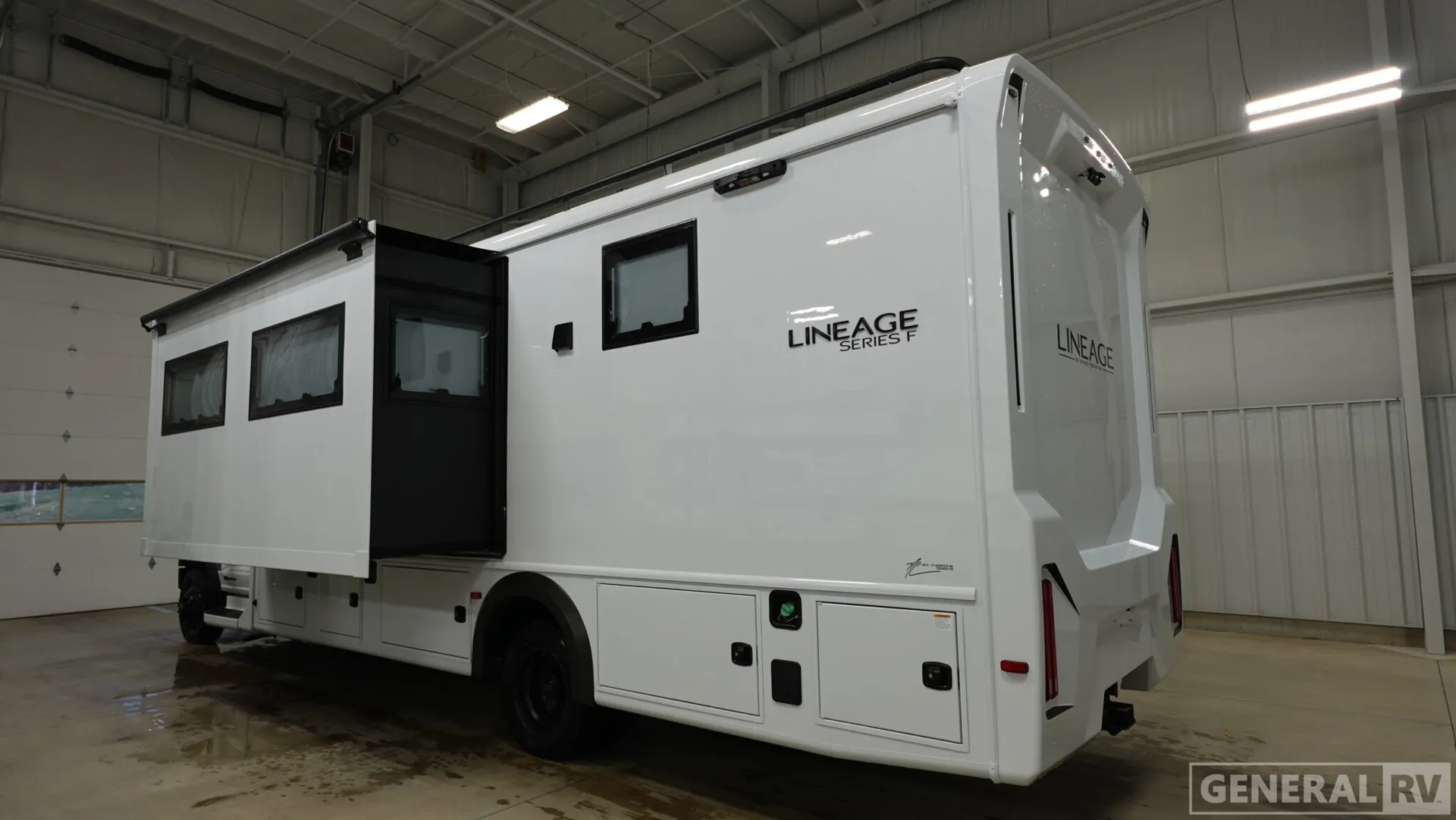 2026 Grand Design Lineage Series F 31ZW - Photo 4