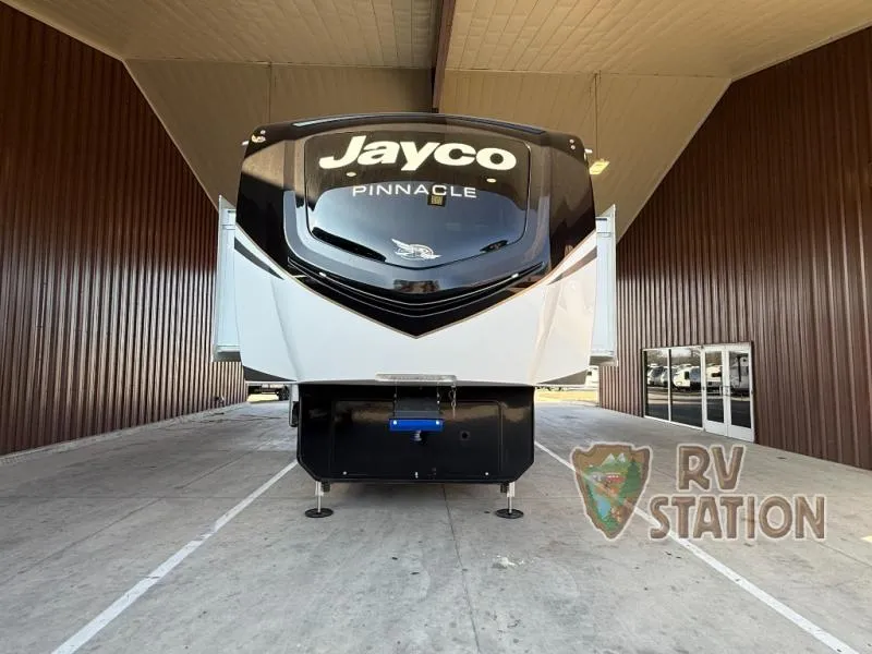 2026 Jayco Pinnacle 39FLOK - Photo 3