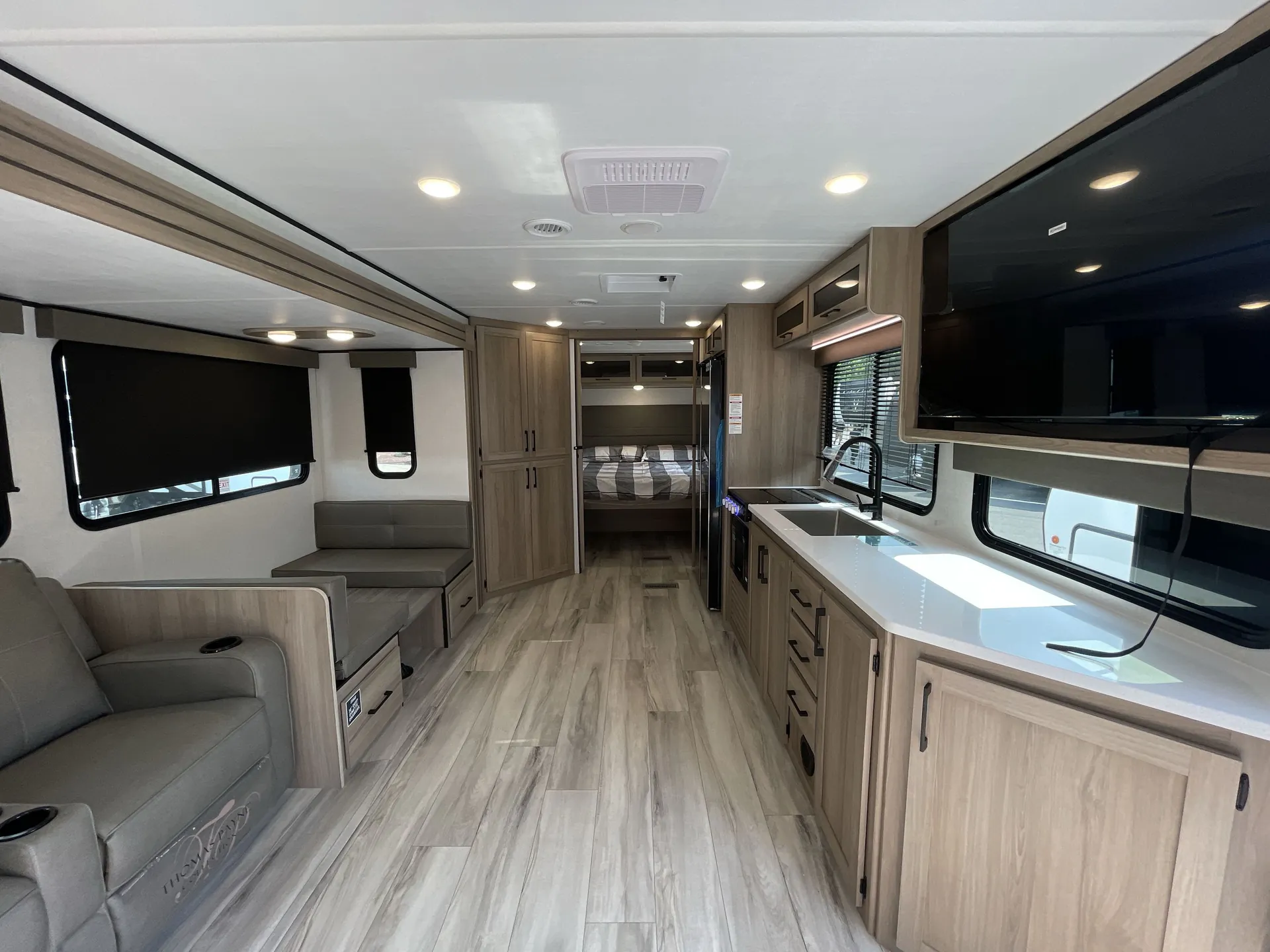 2026 Keystone Coleman Legacy 2600RB — living area main