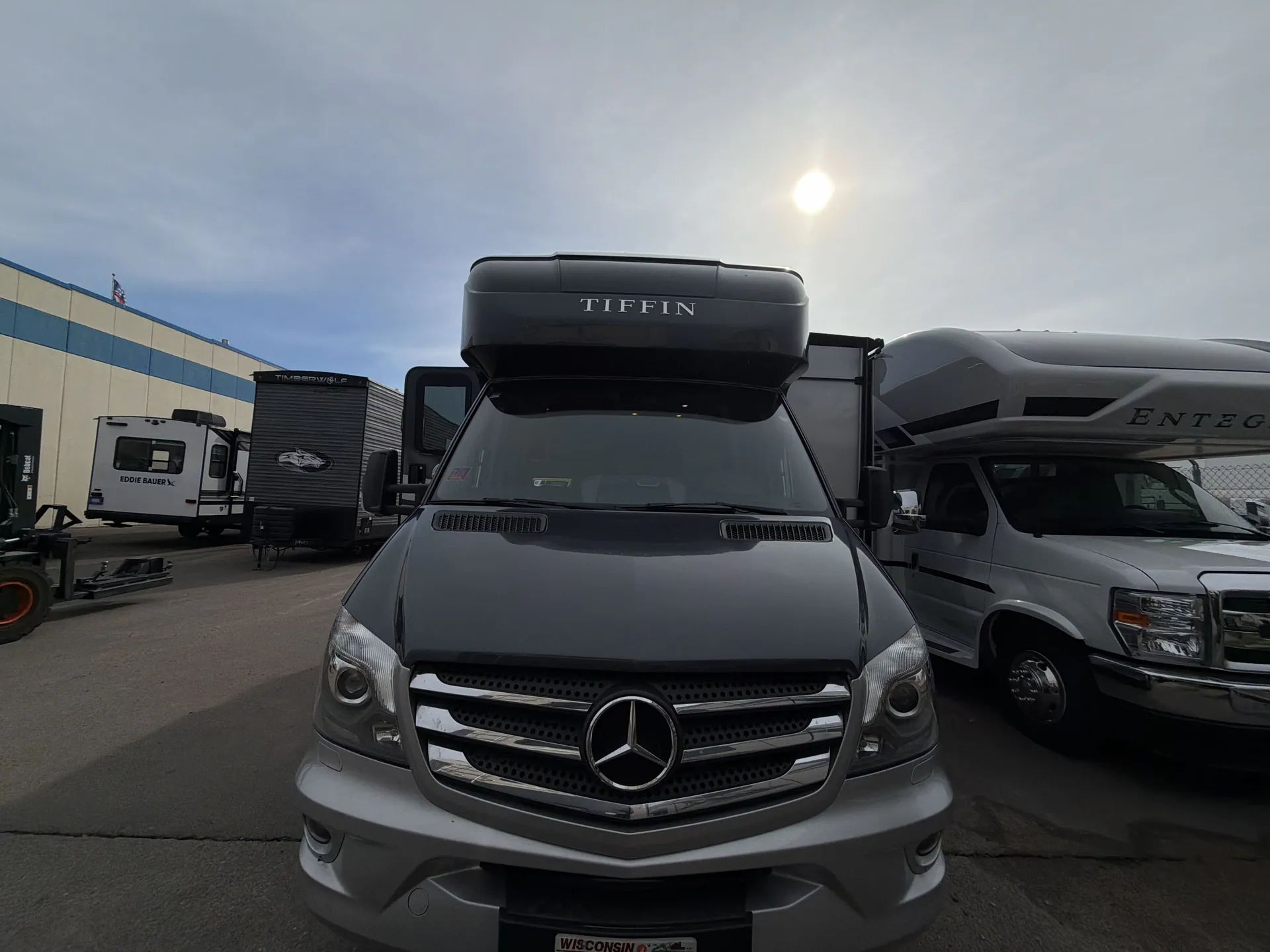 2019 Tiffin Wayfarer 24 FW — front