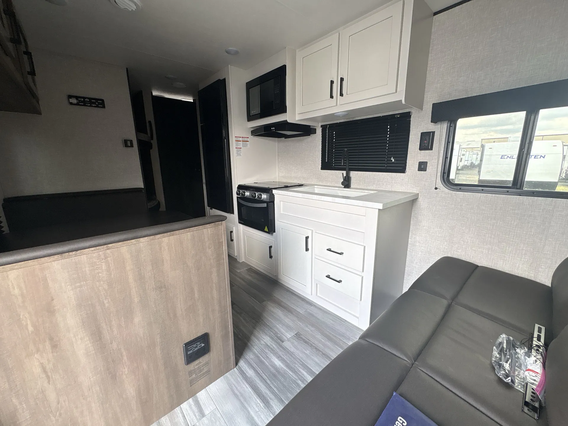 2024 Jayco Jay Flight SLX 260BHW — living area main