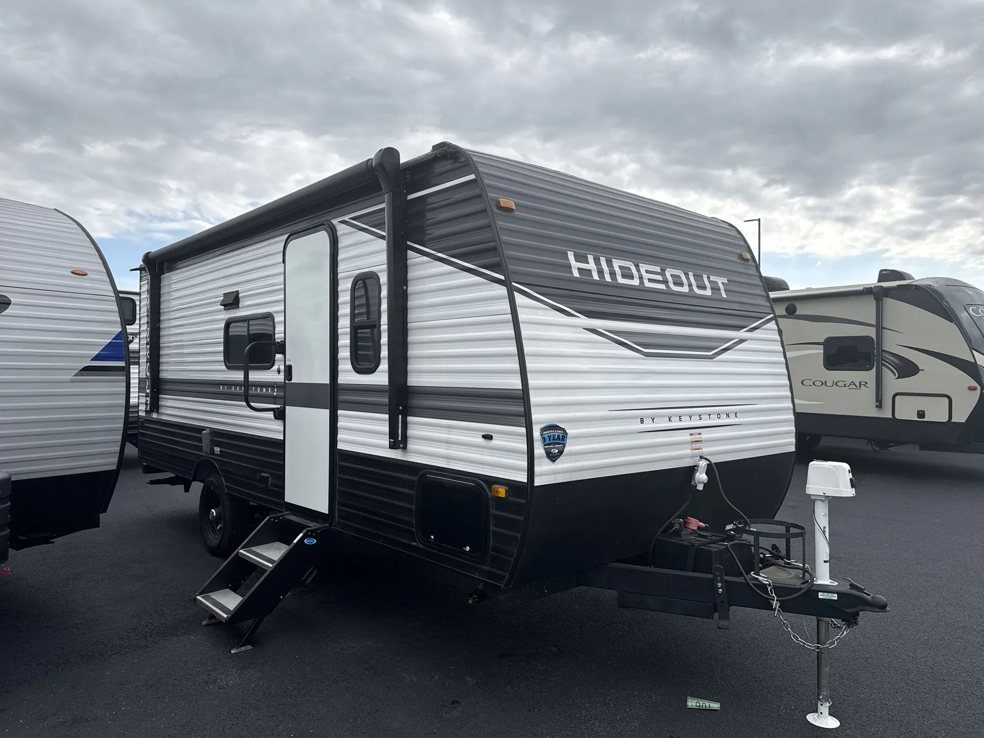 2023 Keystone Hideout 186SS
