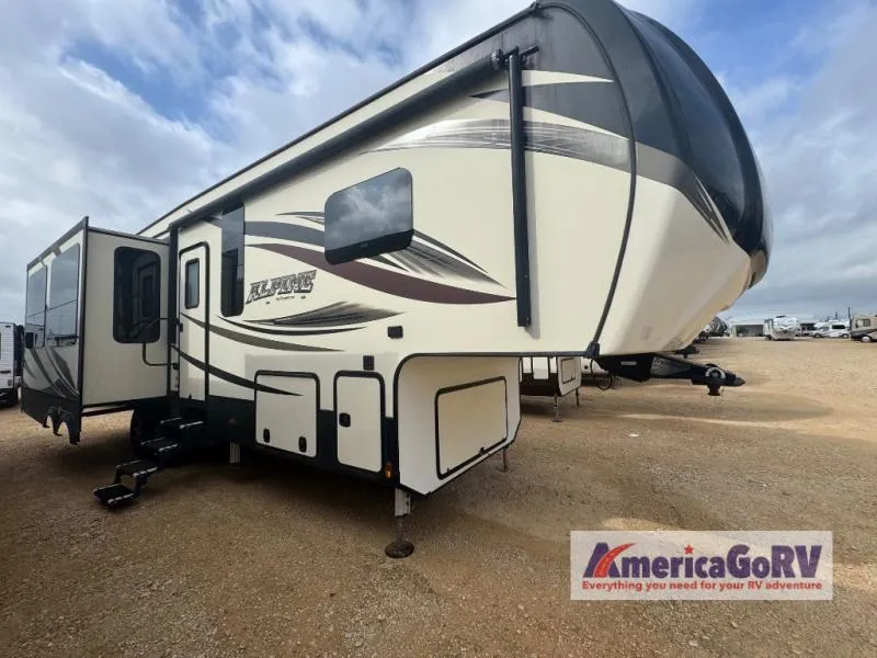 2017 Keystone Alpine 3011RE - Photo 2