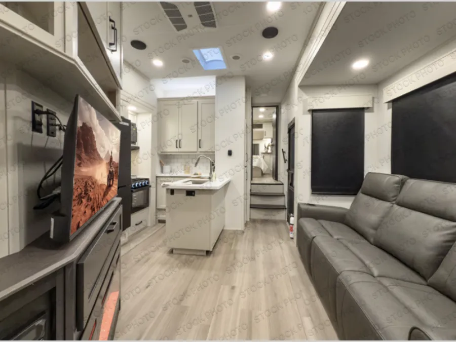 2027 Grand Design Momentum G-Class 320G - Photo 4