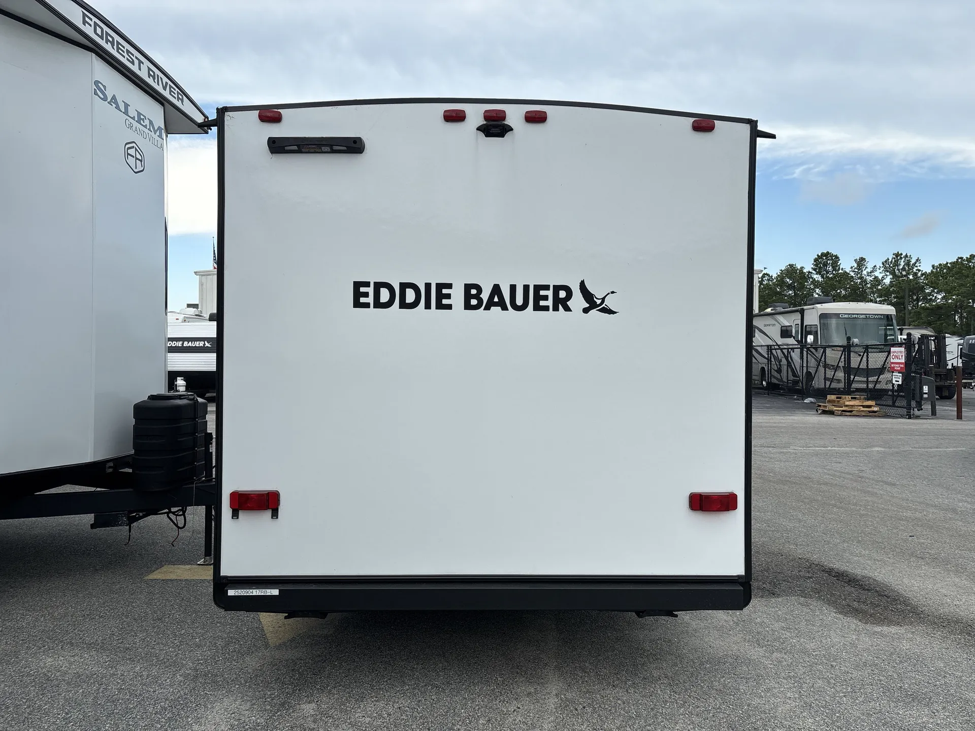 2025 Heartland Eddie Bauer 17RBL — living area main