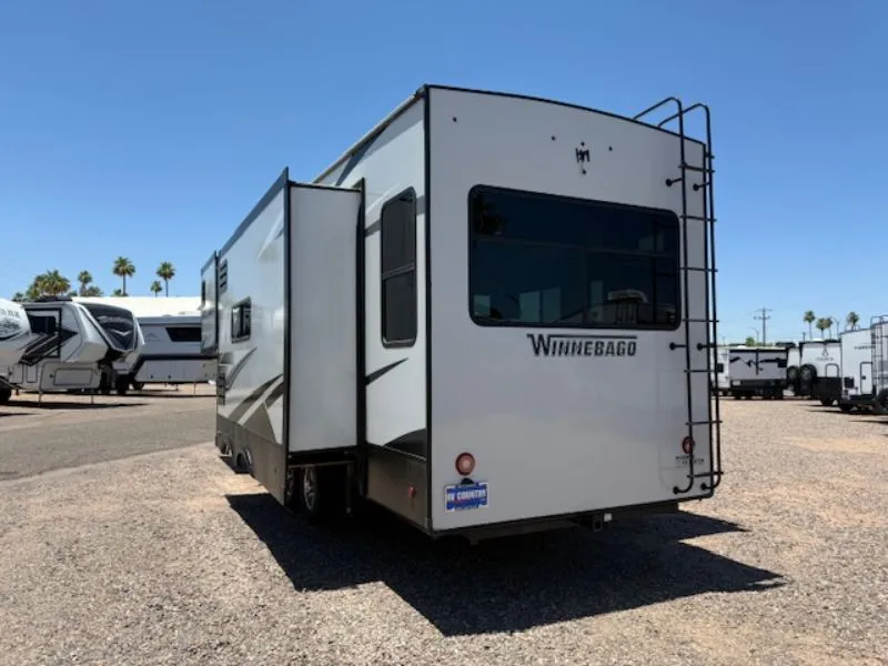 2021 Winnebago Voyage V2932RL - Photo 3