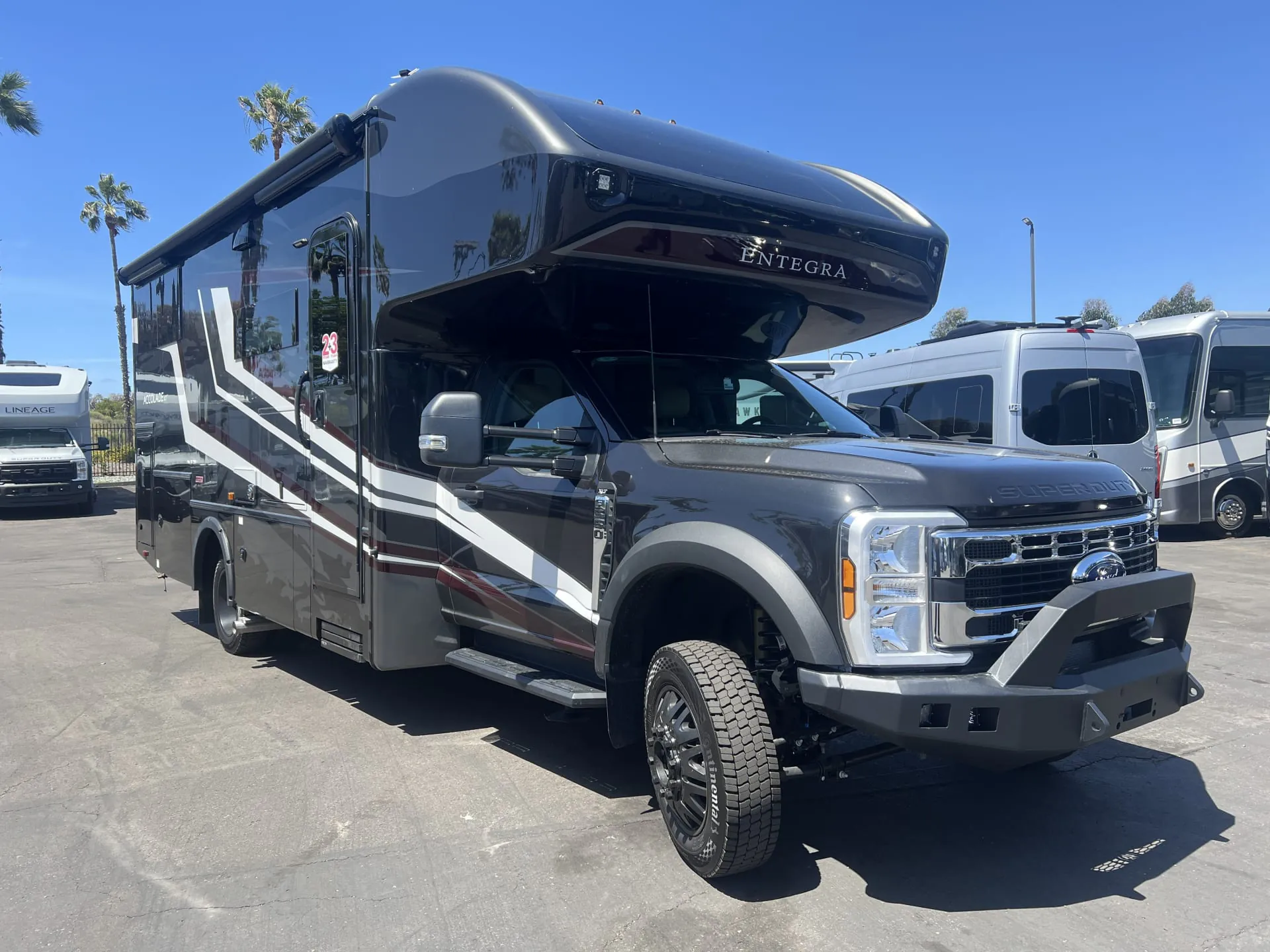 2026 Entegra Coach Accolade XT 29T - Photo 2