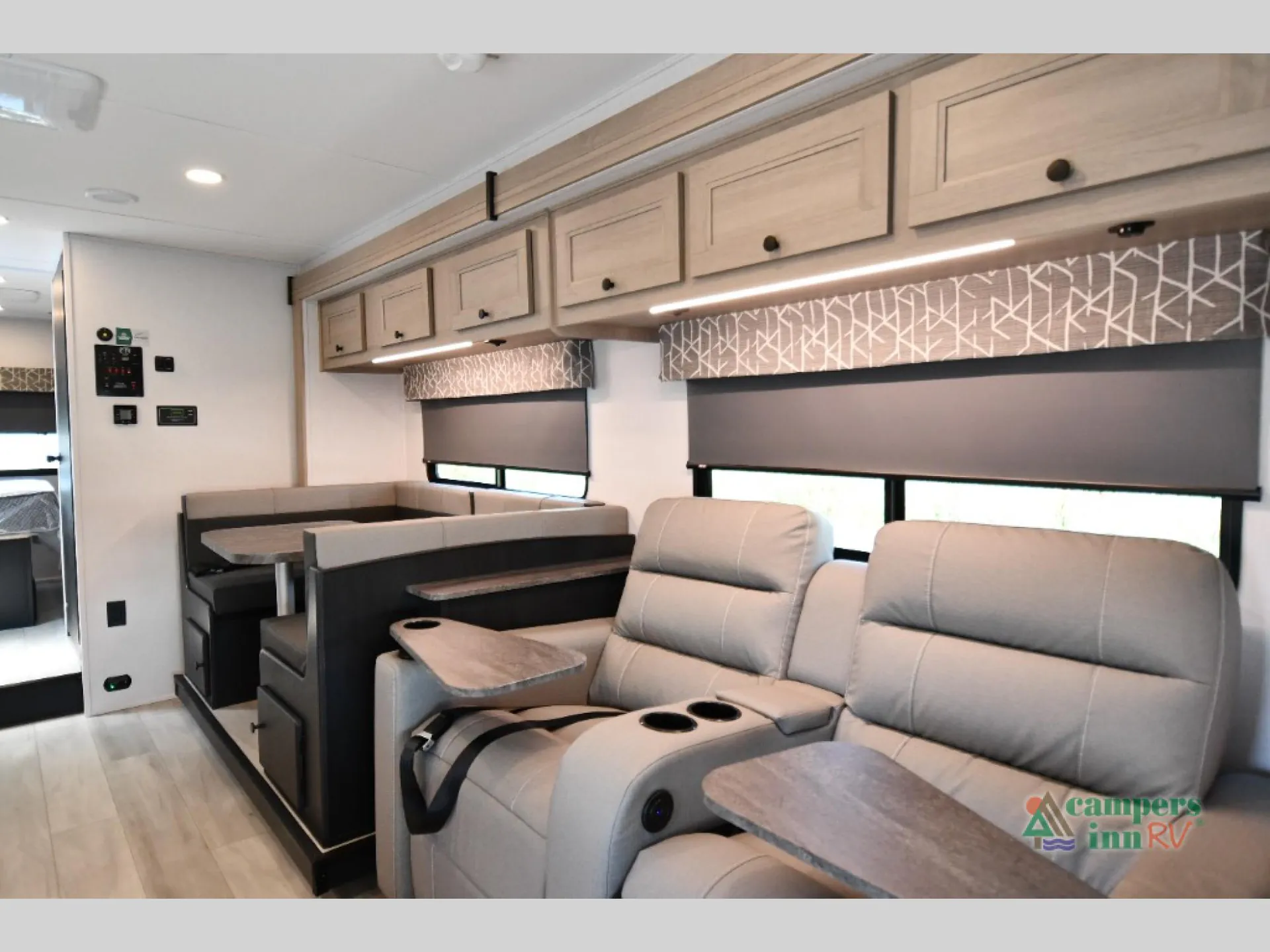 2027 Forest River Sunseeker 3010DS — Photo 6