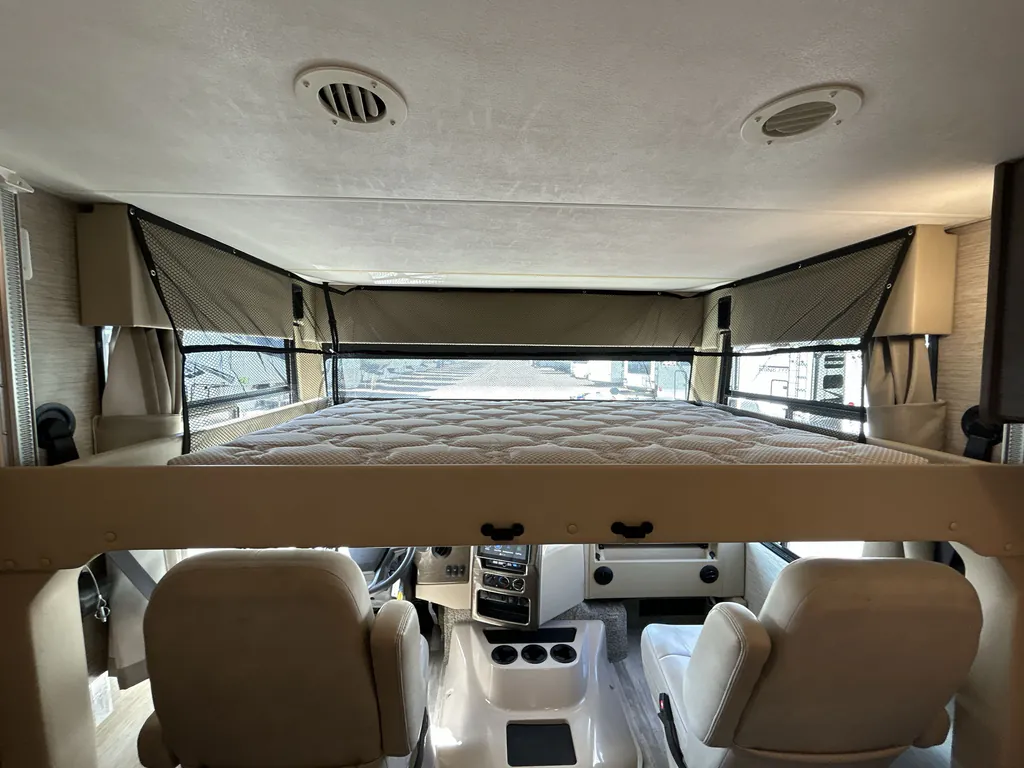 2022 Thor Motor Coach Freedom Traveler A32, Photos photo 37