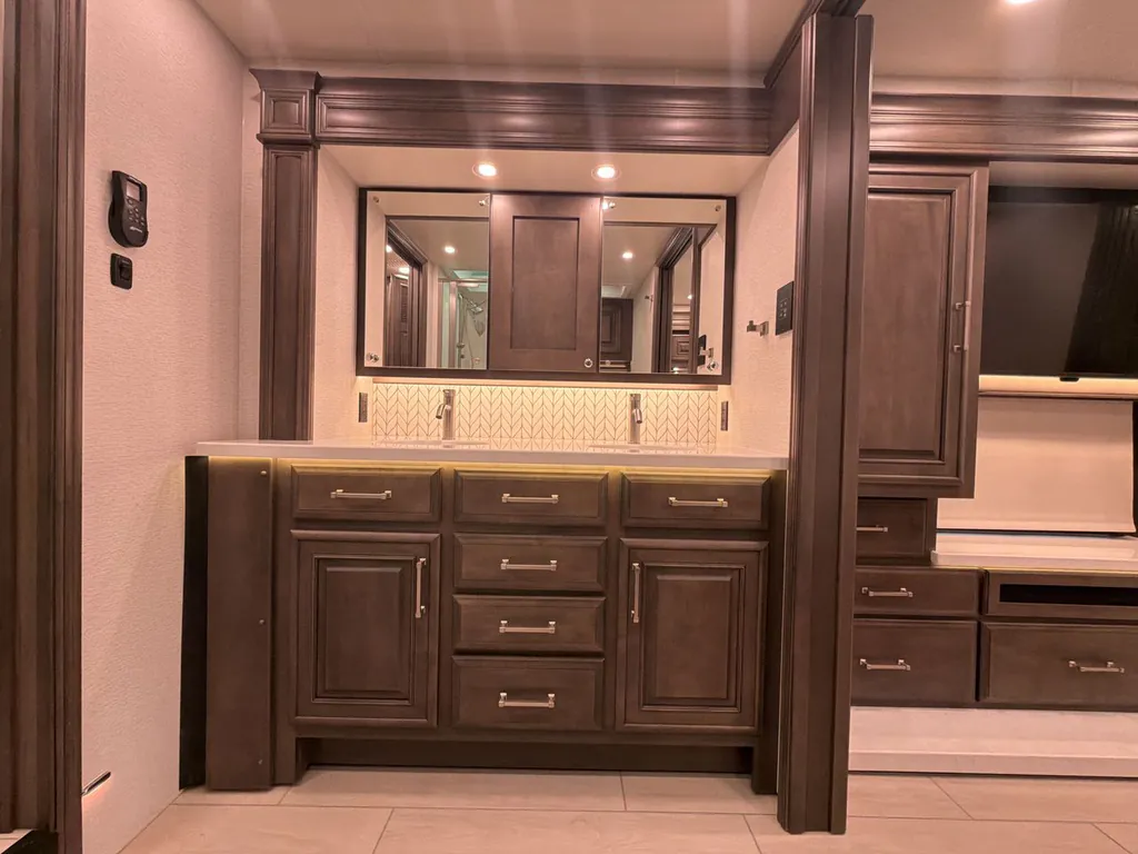 2026 Entegra Coach Aspire 44D, Photos photo 10