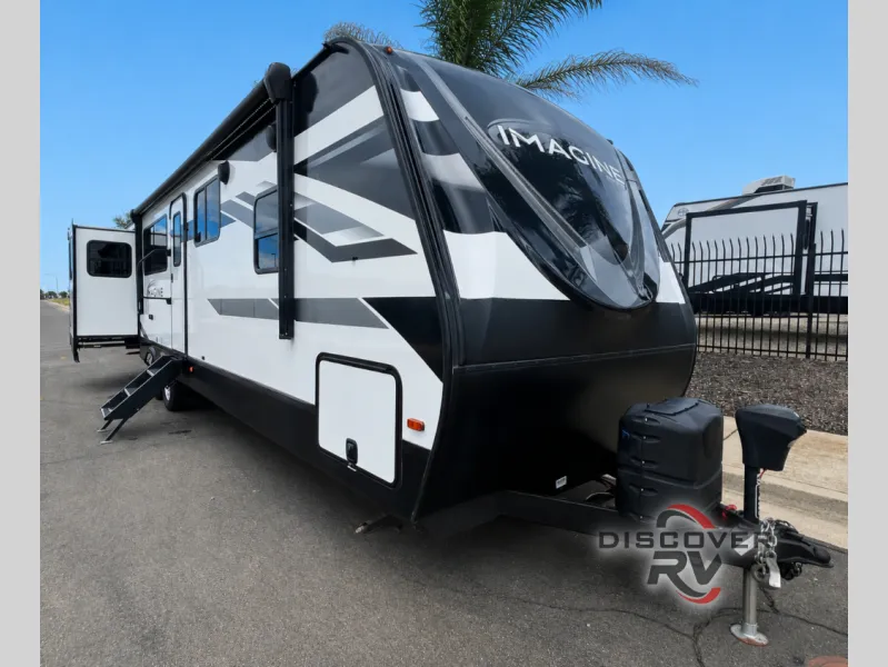 2022 Grand Design Imagine 3100RD - Photo 2