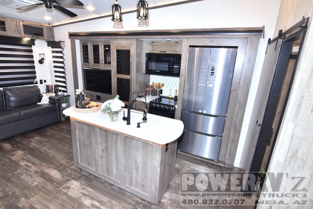 2021 Forest River Sabre 36BHQ, Photos photo 2