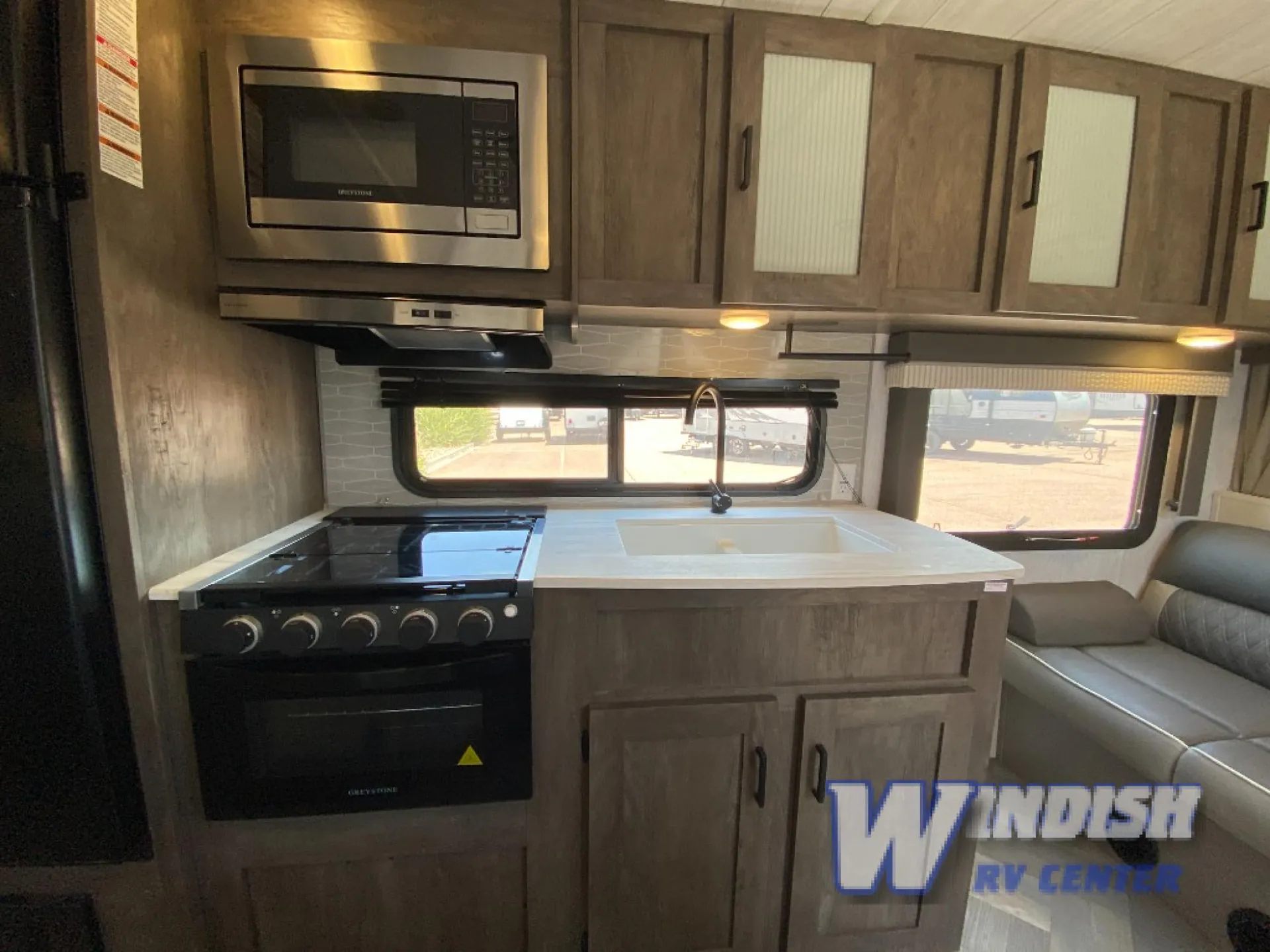 2022 Forest River Wildwood X-Lite 261BHXL — Photo 6