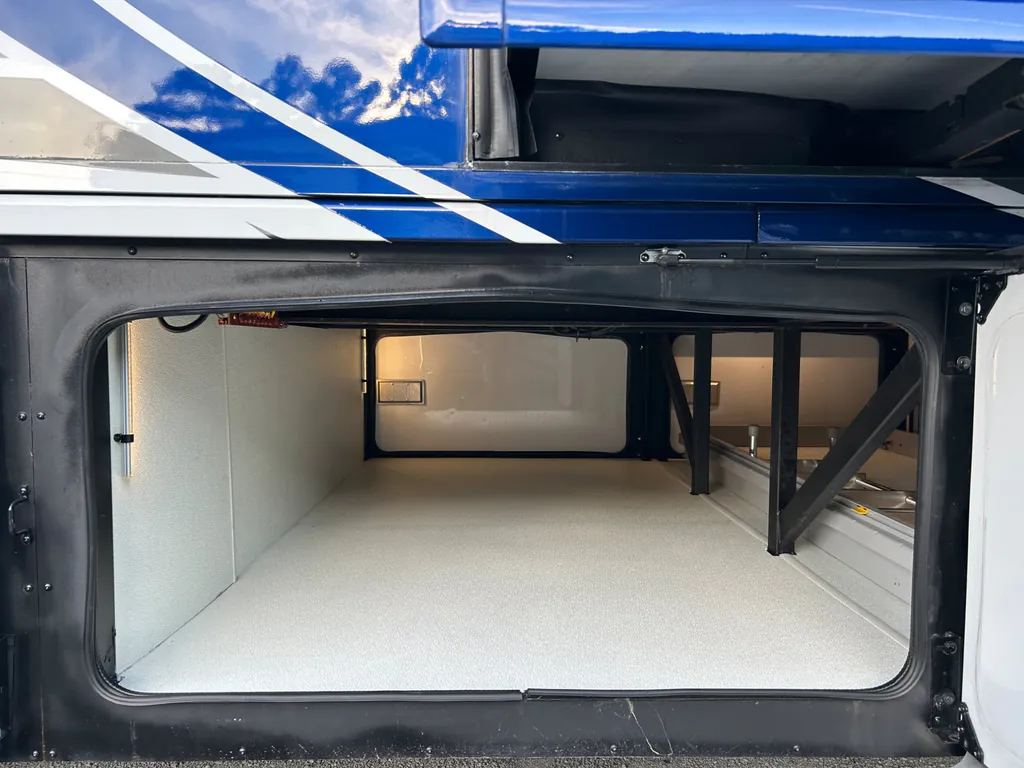 2020 Fleetwood Pace Arrow LXE 38K, Photos photo 59