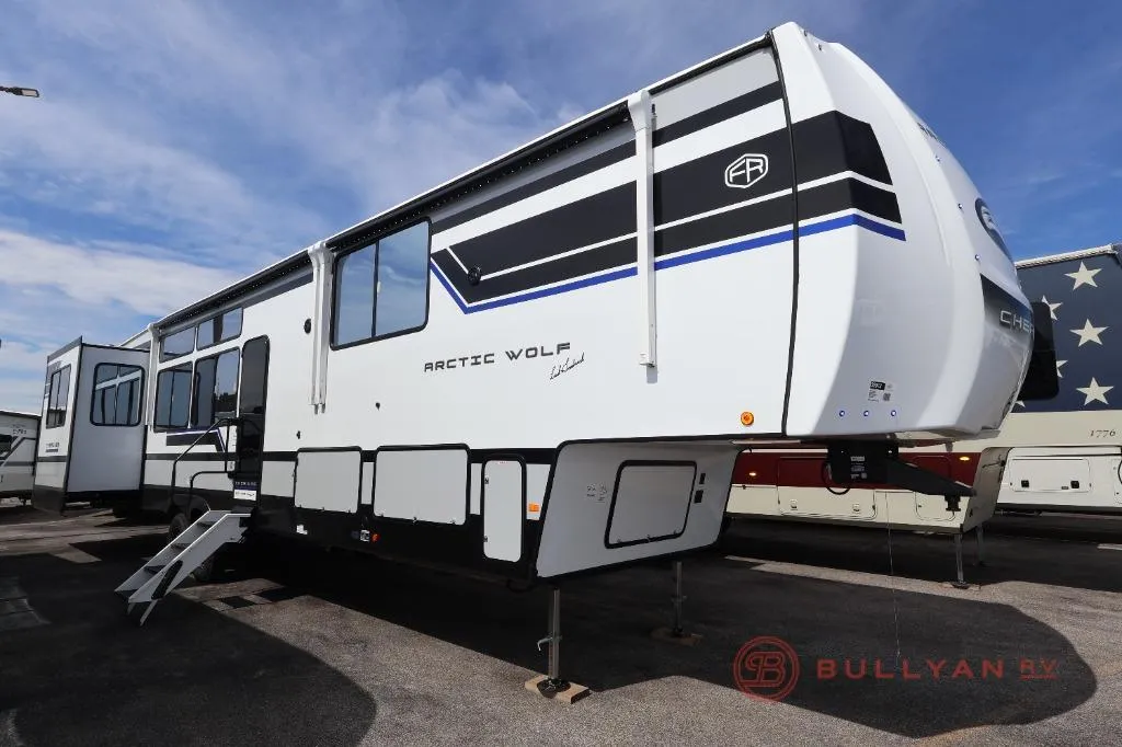 2027 Forest River Cherokee Arctic Wolf 38LEAHG - Photo 2