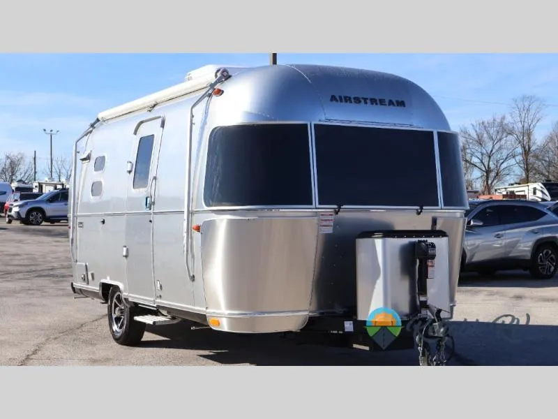 2026 Airstream Caravel 20FB - Photo 2