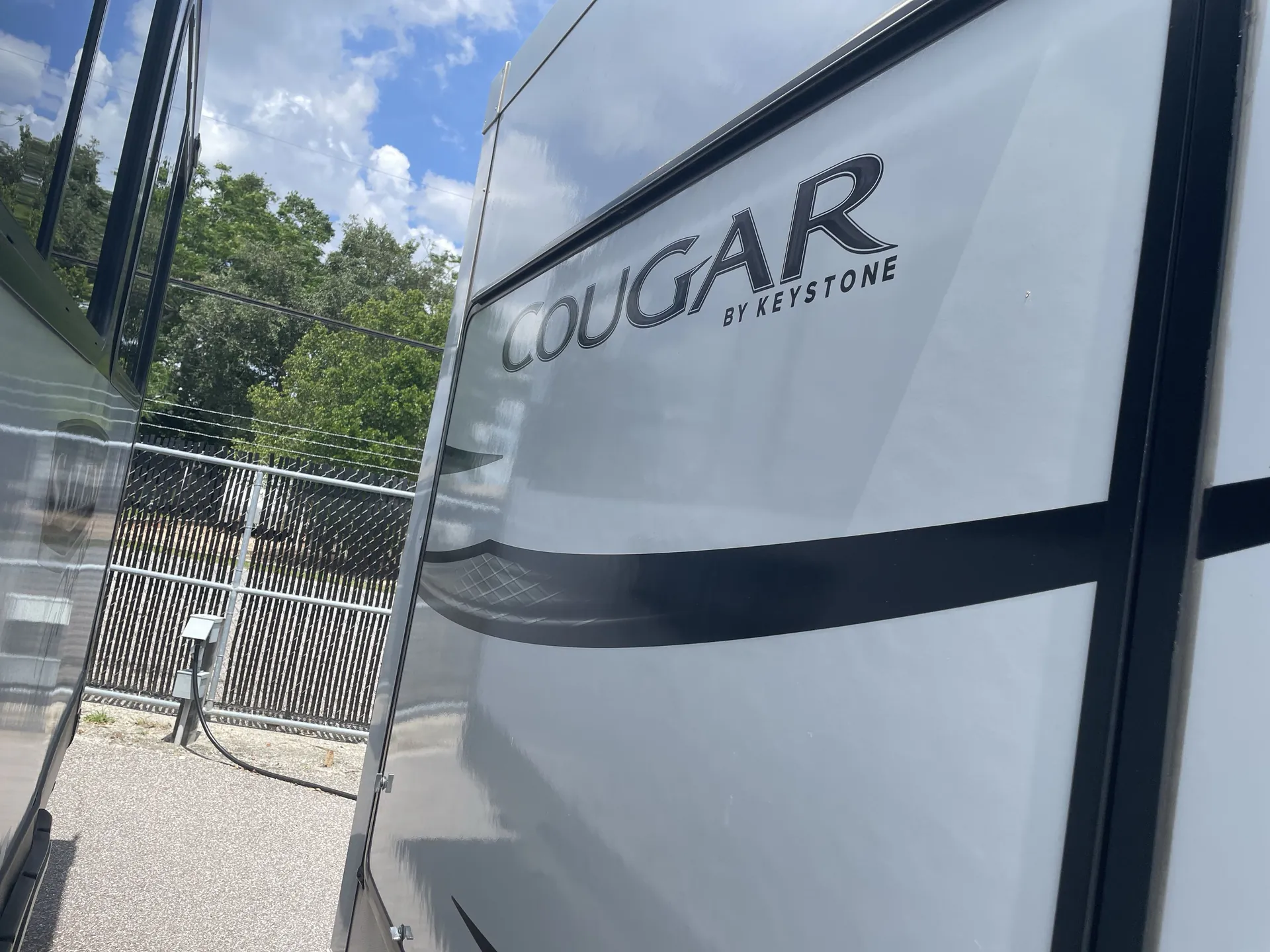 2022 Keystone Cougar Half-Ton 29RLKWE - Photo 3