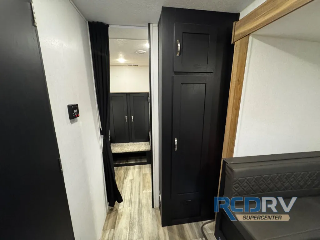 2024 Coachmen Freedom Express Select 29SE, Photos photo 23