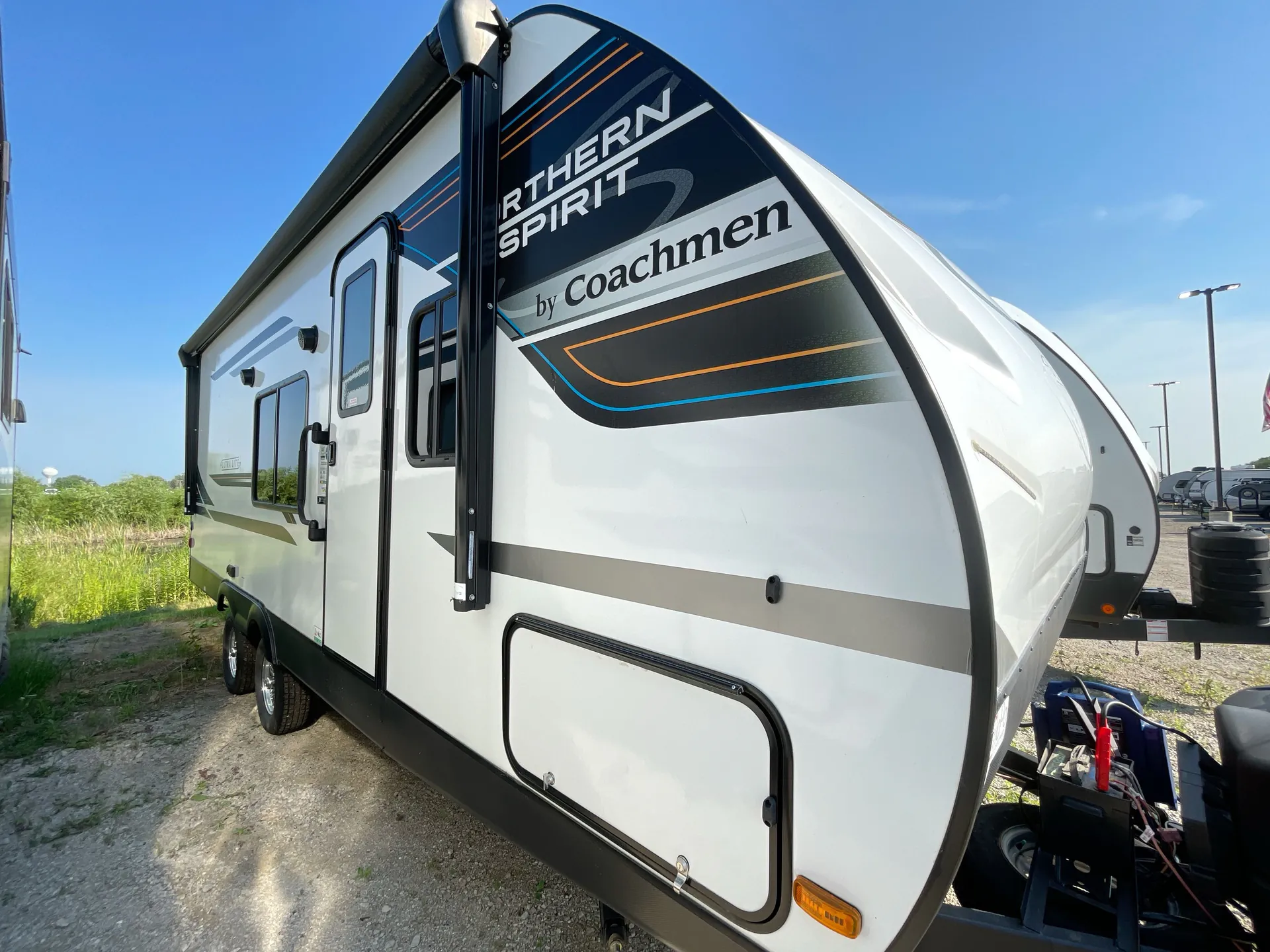 2022 Coachmen Northern Spirit 2252MD - Photo 2